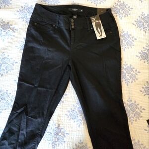 NWT Black Torrid Jegging Size 18S